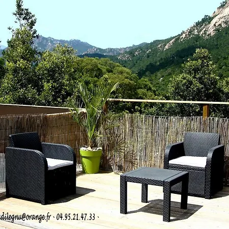 Casa Di Legnu * Sainte-Lucie de Porto-Vecchio